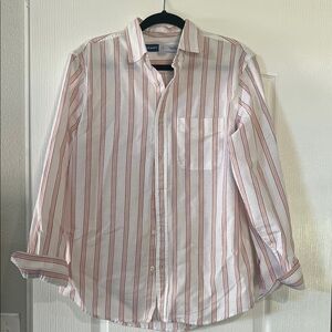 Old Navy Men's Red and White Striped Button-Down Shirt